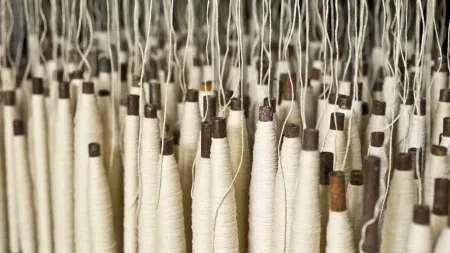 Indústria têxtil do Bangladesh enfrenta desafios com tarifas dos EUA