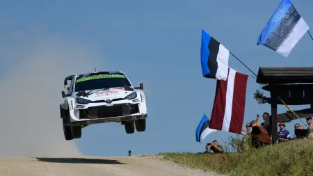 Oliver Solberg conquista o Rali da Estónia, mas Tänak sobe à liderança do WRC