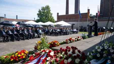 Homenagem alemã à coragem da resistência antinazi no aniversário da falha contra Hitler