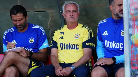 Fenerbahçe de José Mourinho triunfa sobre União de Leiria em Almancil