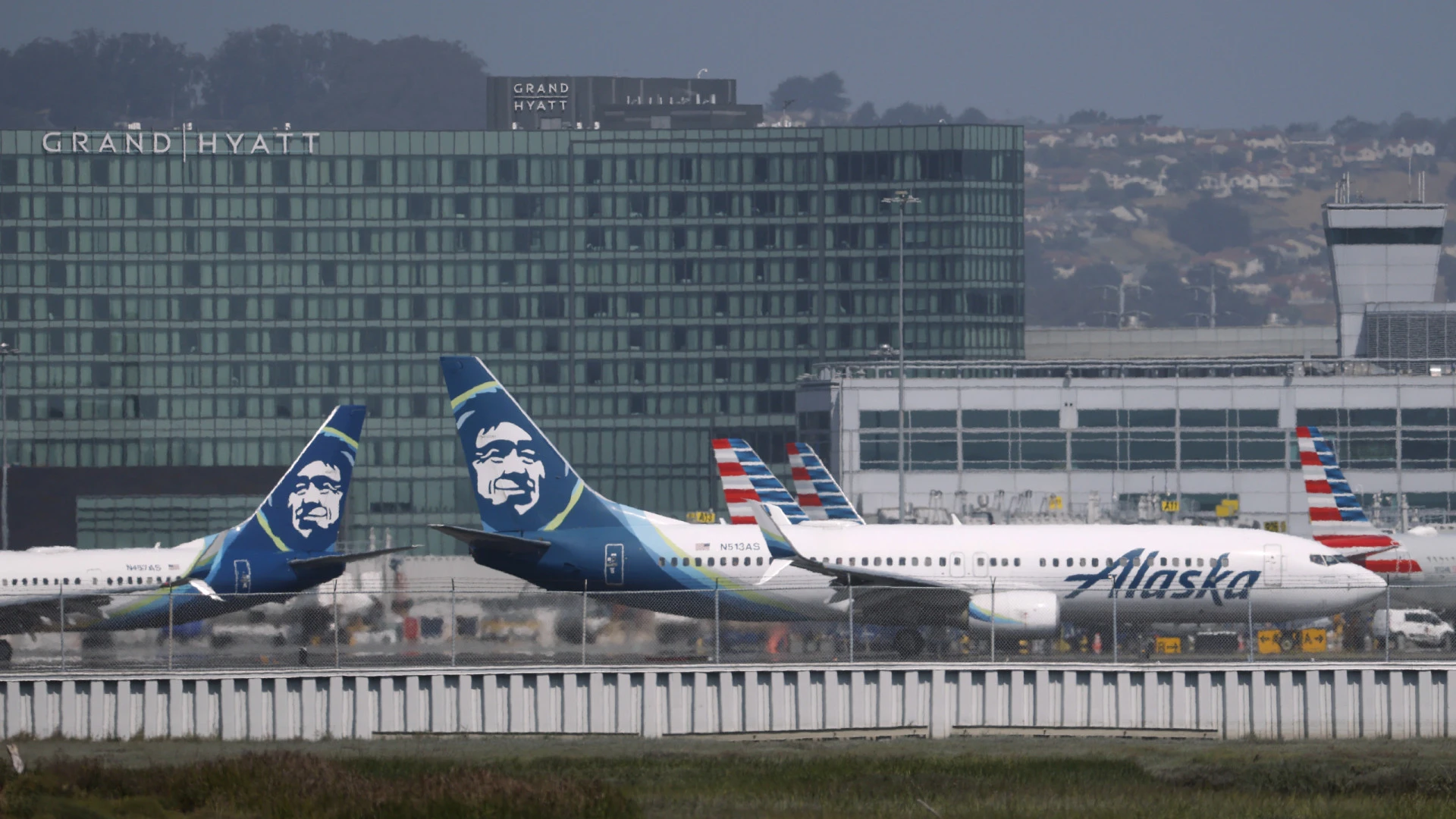 Alaska Airlines interrompe voos por problemas técnicos