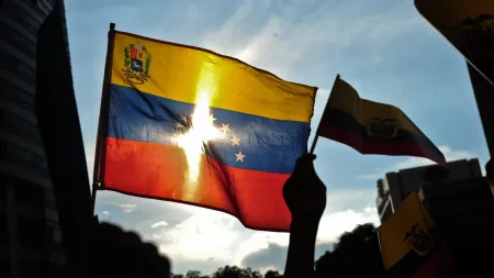 Quase 1.000 Detidos Políticos na Venezuela: Oposição Clama por Liberdade