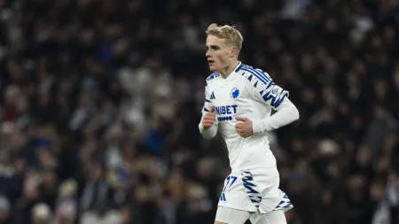 Victor Froholdt é o novo médio do FC Porto