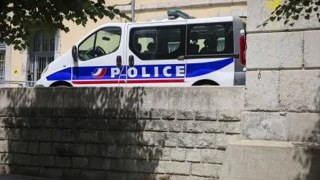 Tragédia nos Alpes: Família de três pessoas encontrada morta