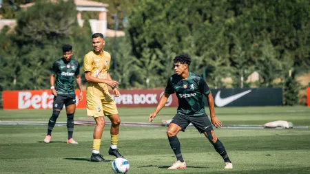 Sporting empata com Farense antes do embate com o Sunderland