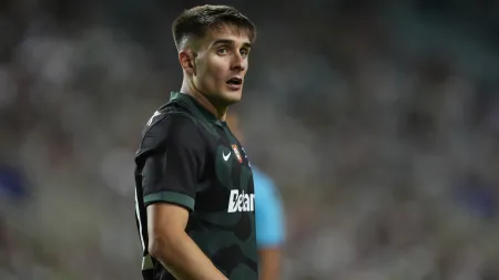 Supertaça Cândido de Oliveira: Fresneda vê duelo entre Sporting e Benfica como igual