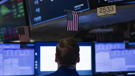 Wall Street atinge máximos históricos à espera de resultados das empresas