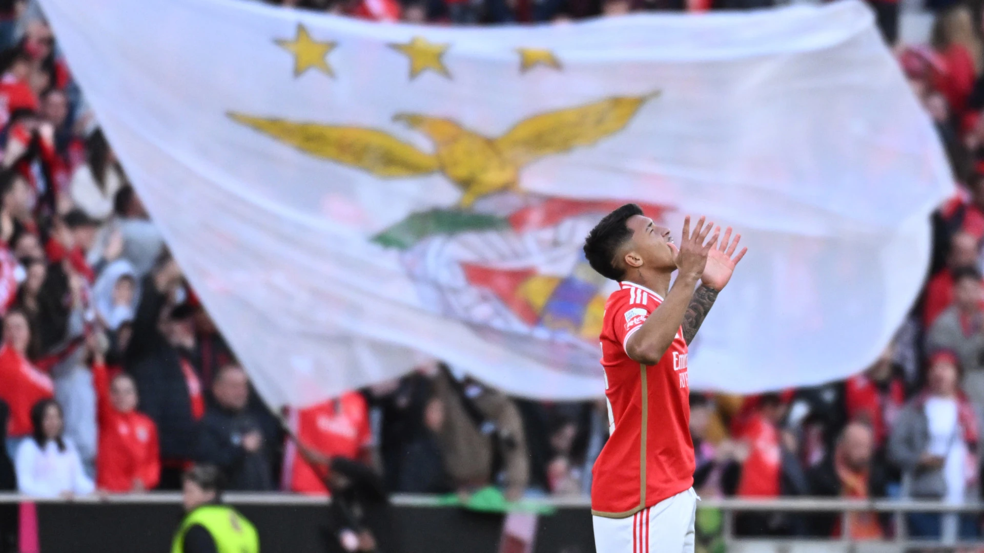Marcos Leonardo fala sobre passagens pelo Benfica e aspirações com a seleção brasileira
