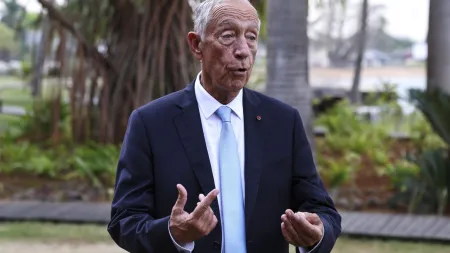 Marcelo encontra-se hoje com partidos da oposição e a IL no Palácio de Belém