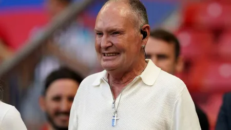 Paul Gascoigne já em casa após internamento por questões de saúde