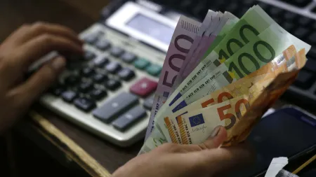 Investimento em Certificados de Aforro Atinge Máximos Históricos Desde 1998