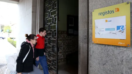 Mais de 90% das Conservatórias em greve por plenário online