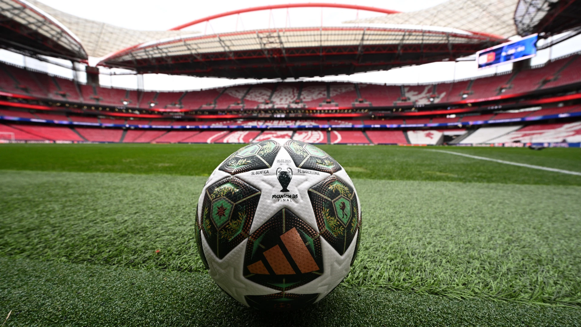 Benfica e Nice vão medir forças na antecâmara da Liga dos Campeões