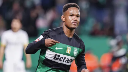 Sporting formaliza aquisição total de Geny Catamo