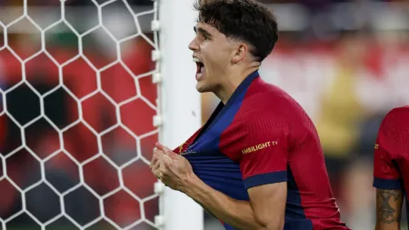 Sp. Braga fecha acordo com Pau Victor, avançado do Barcelona