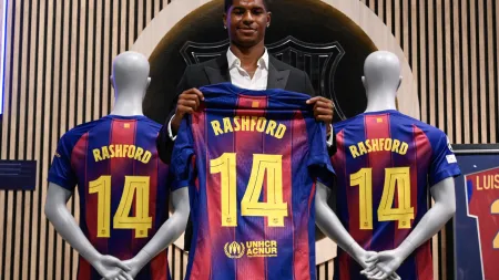 Rashford parte para o Barcelona após despedida do United
