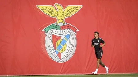 Richard Ríos dá início à aventura no Benfica: dia repleto de atividades no Seixal