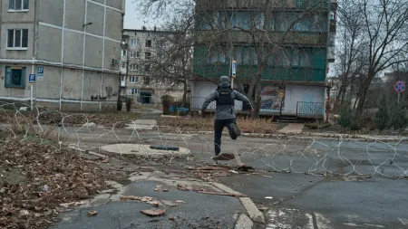 Exército russo avança em Donetsk com conquista de novas aldeias