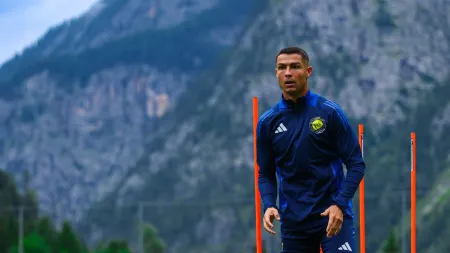 Cristiano Ronaldo volta aos treinos com Jorge Jesus em dia especial
