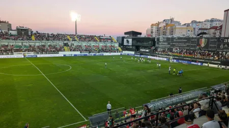 Ianis Stoica é o mais recente reforço do Estrela da Amadora