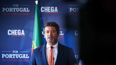Ventura almeja colaboração com o PSD para rápida resposta legal