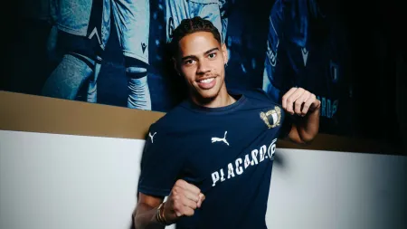 Famalicão assegura a contratação do jovem extremo suíço Roméo Beney