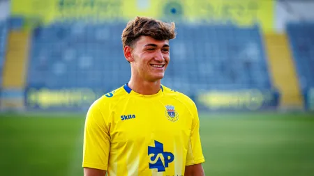 Arouca garante Mateo Flores em regime de empréstimo do Bétis