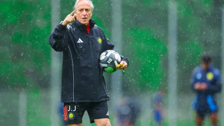 Jorge Jesus estreia-se em grande no Al Nassr