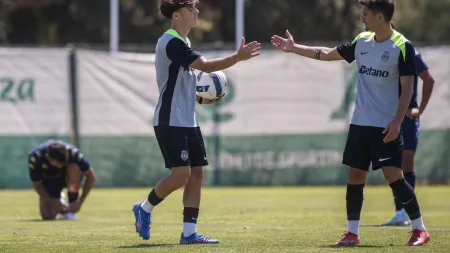Estoril Praia perde vantagem e é derrotado pelo Sporting B na pré-época