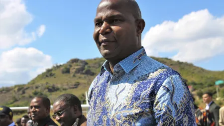 Tratores adaptados para melhorar mobilidade em áreas remotas de Moçambique