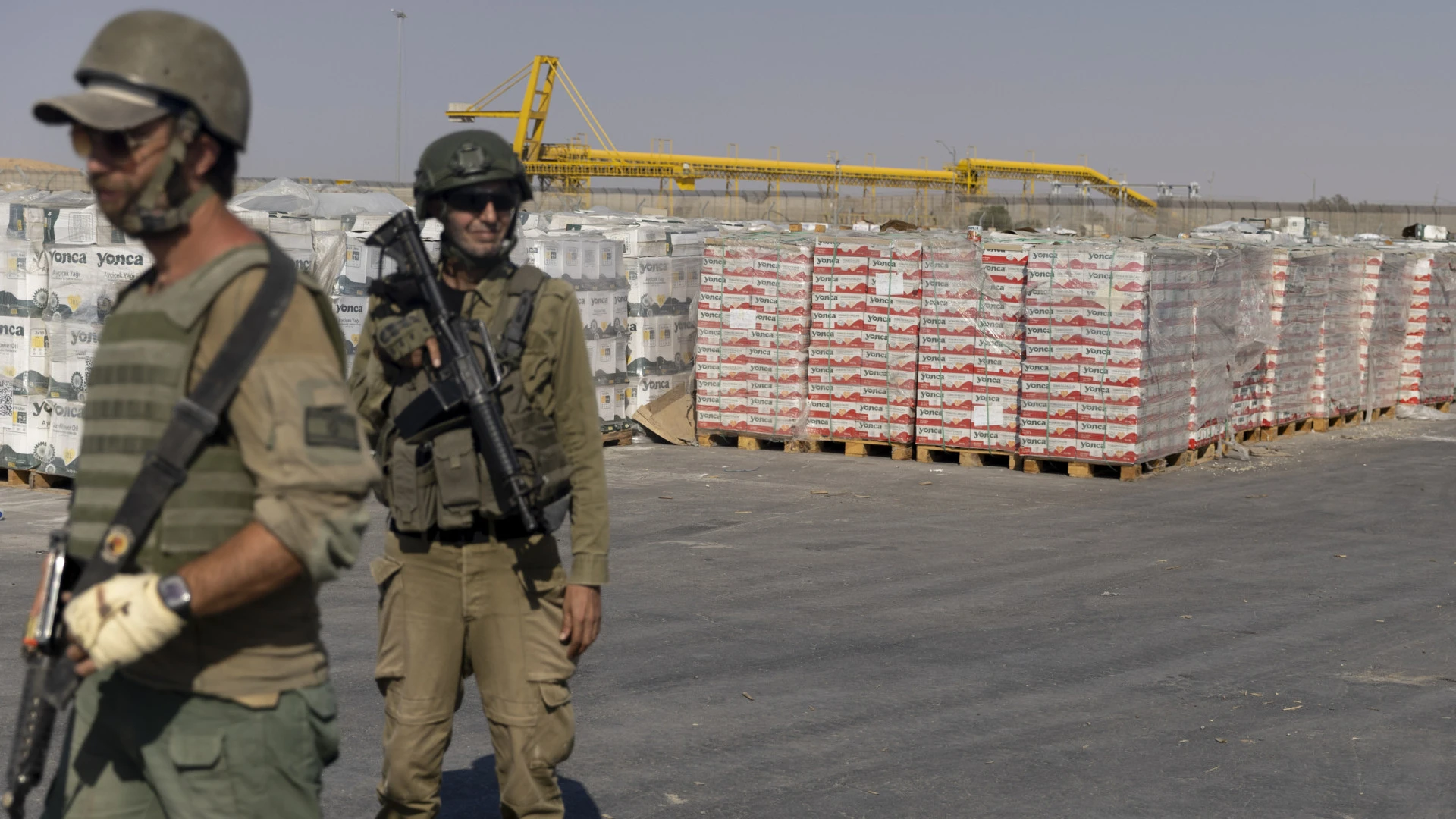 Israel retoma lançamentos aéreos de ajuda à Faixa de Gaza em meio a crise humanitária