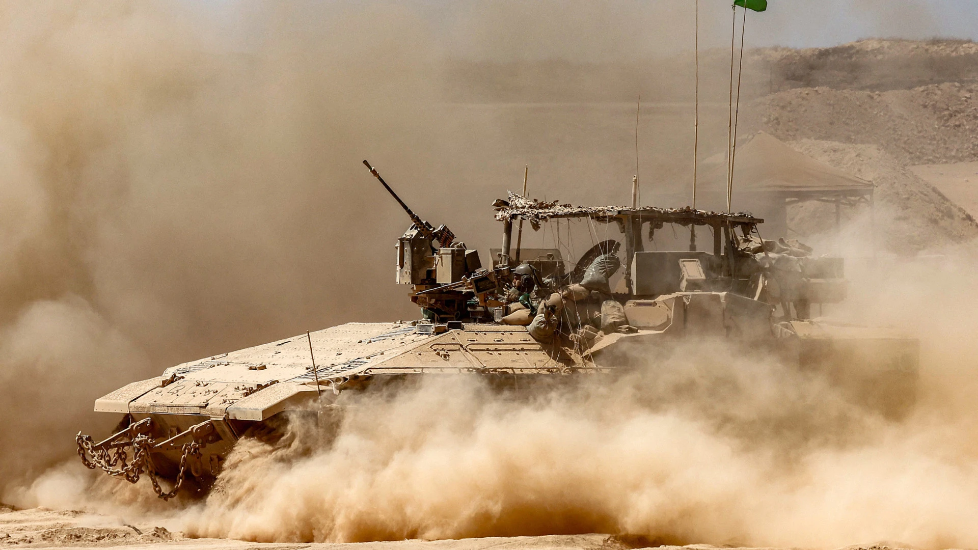 Israel implementa "interrupção temporária" nos combates na Faixa de Gaza para auxiliar a população