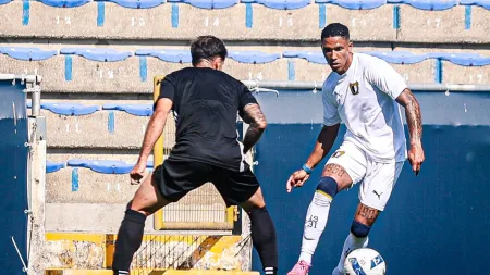 Famalicão e Lusitânia de Lourosa repartem pontos em jogo de preparação