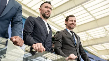 Farioli busca reforços com experiência para o FC Porto