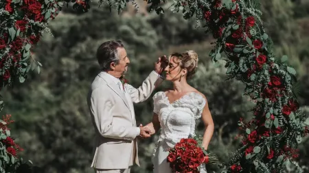 Carlos Areia e Rosa Bela: Um Casamento Deslumbrante Cercado de Amor
