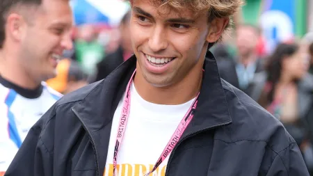 Pai de João Félix celebra nova fase do filho no Al Nassr