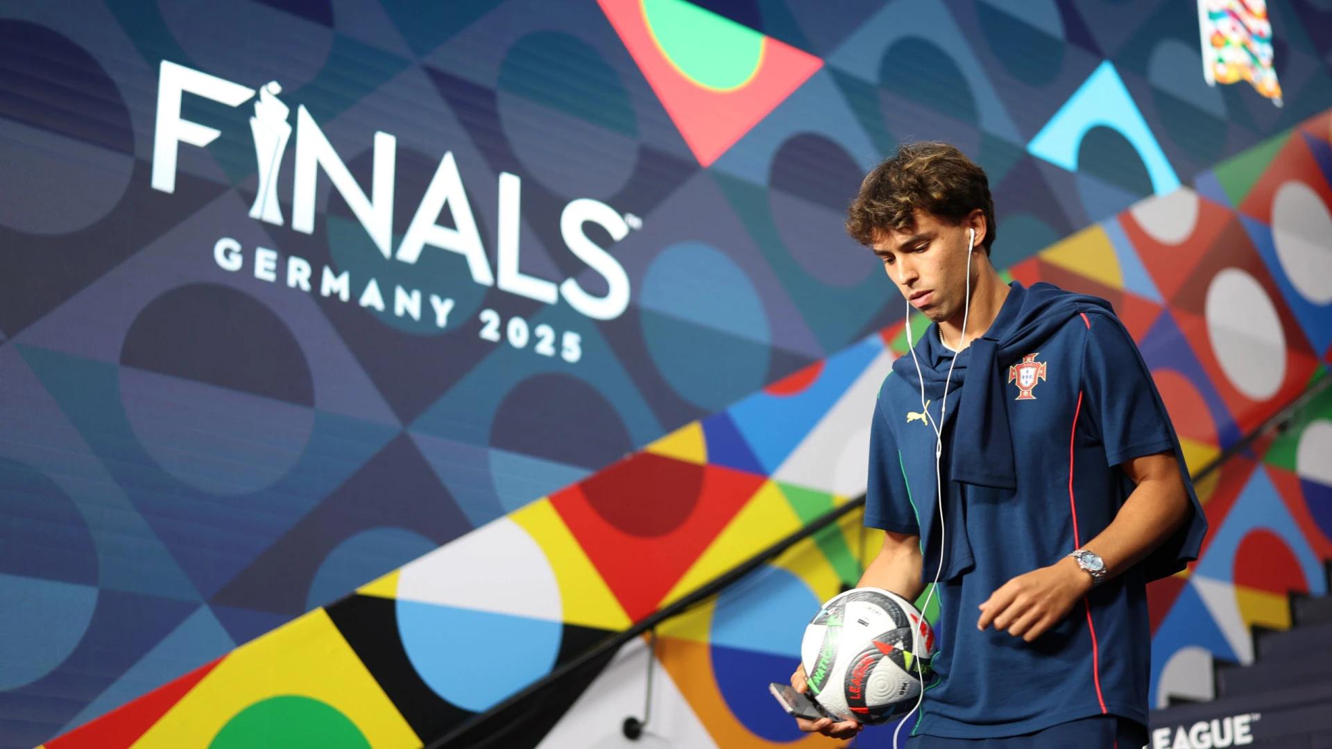 "A Controvérsia da Transferência de João Félix: O Que Significa para o Benfica?"