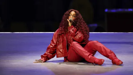 SZA desfruta de Lisboa e Cascais após espetáculo no Estádio do Restelo
