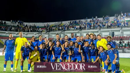 Belenenses conquista Troféu José Gomes após emocionante penálti