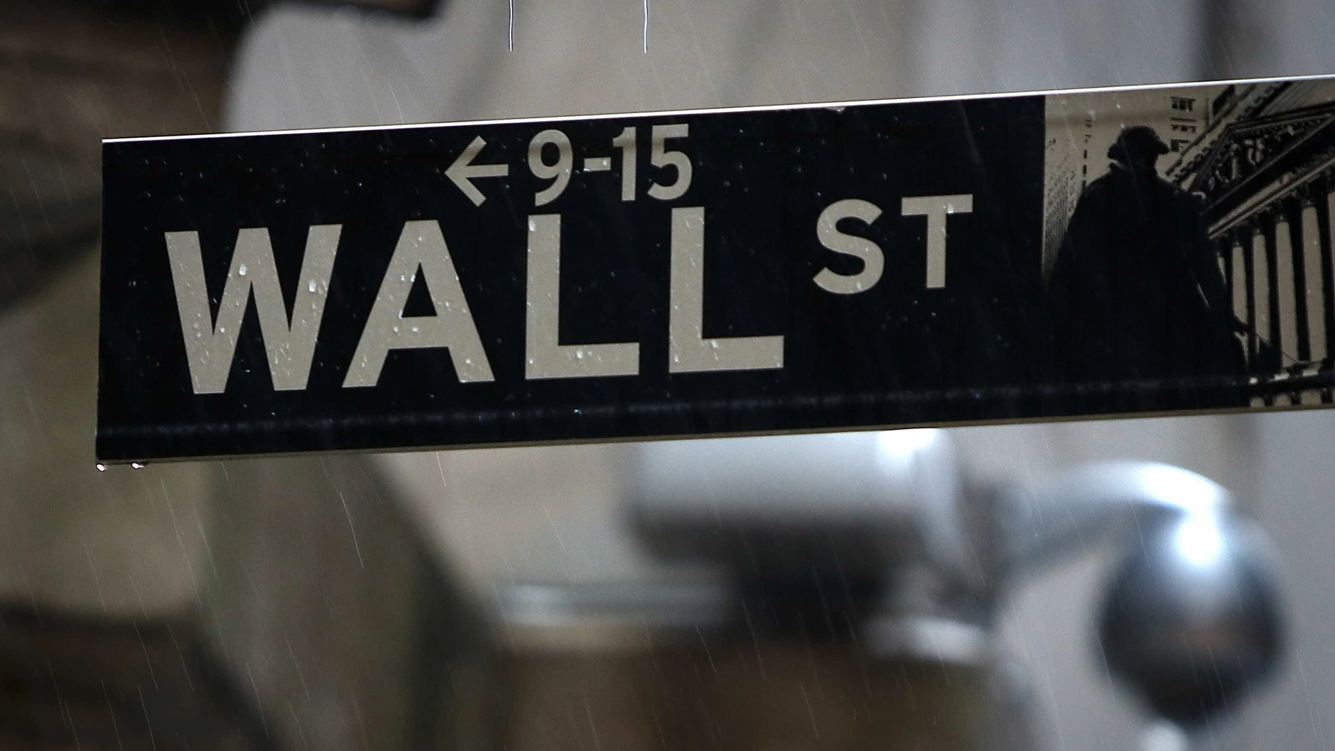 Wall Street encerra em queda após Powell desiludir com expectativas de corte de juros