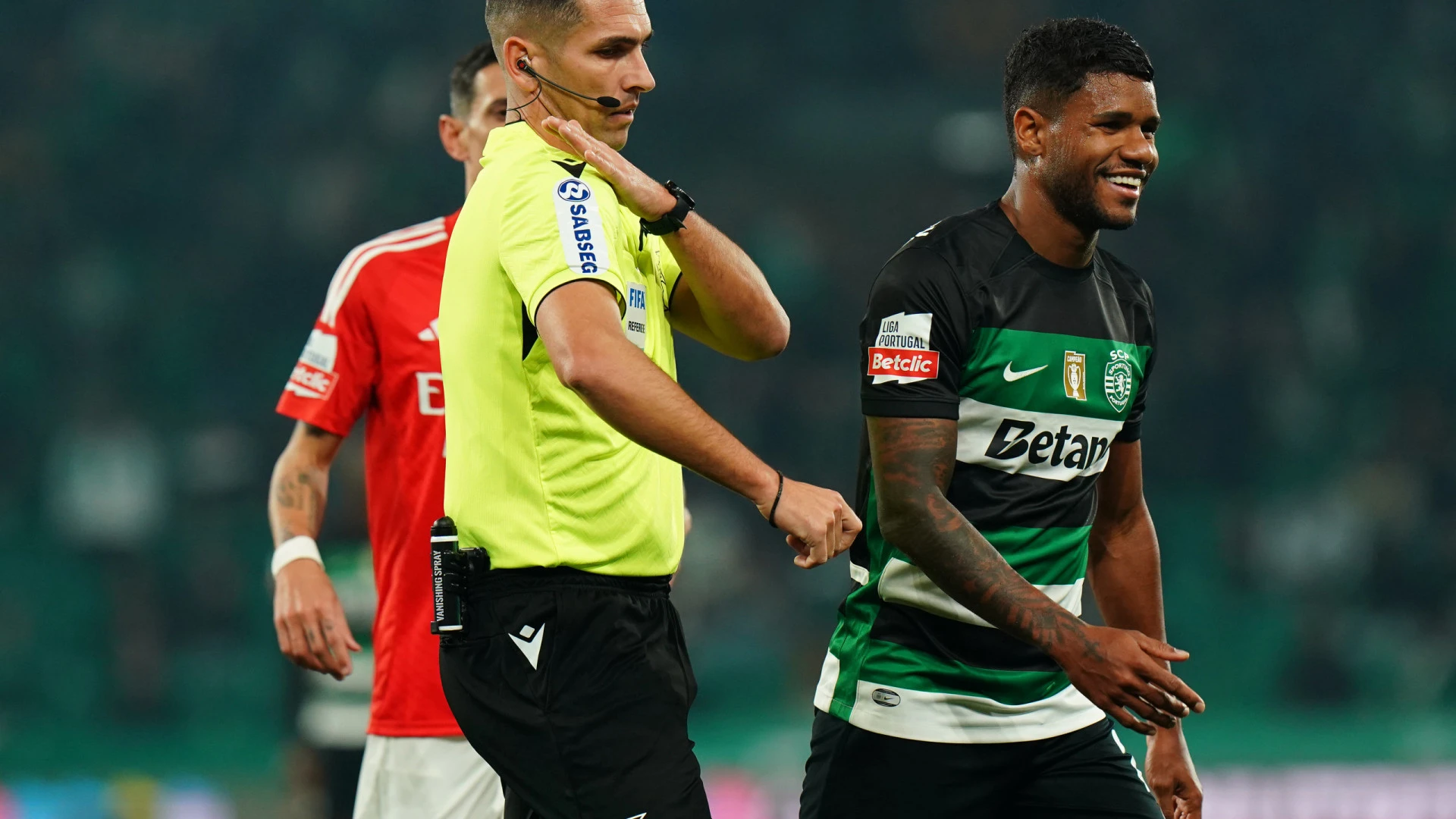 Controvérsia em torno da arbitragem de Fábio Veríssimo antes do Sporting-Benfica