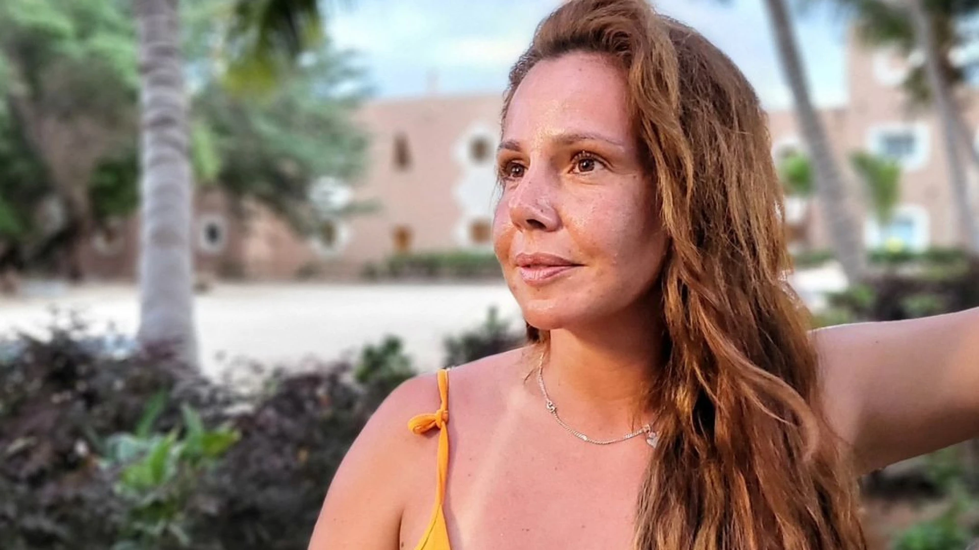 "Recordação e Reflexão: Sara Norte Comemora os 13 Anos da Morte da Mãe"