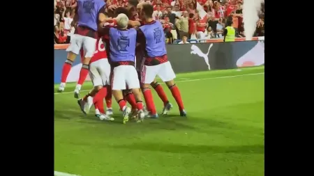 Benfica triunfa na Supertaça com golo decisivo de Pavlidis
