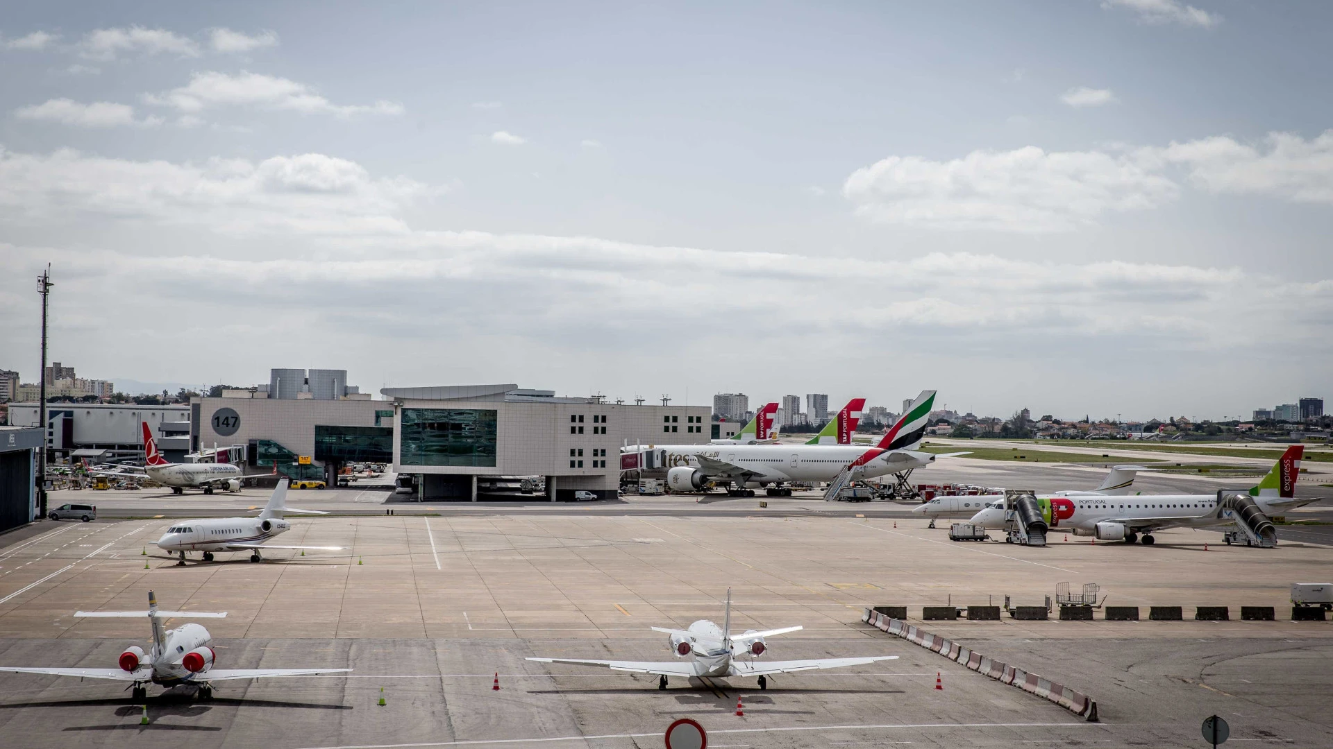 PS exige esclarecimentos ao Governo sobre lentidão nos aeroportos