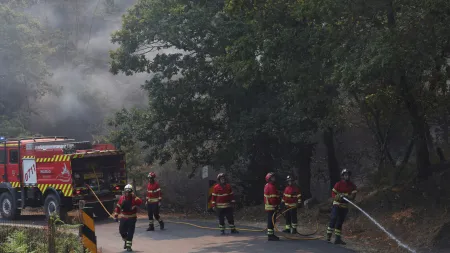 Incêndio em Ponte da Barca causa alarme, mas sem perigo para habitações
