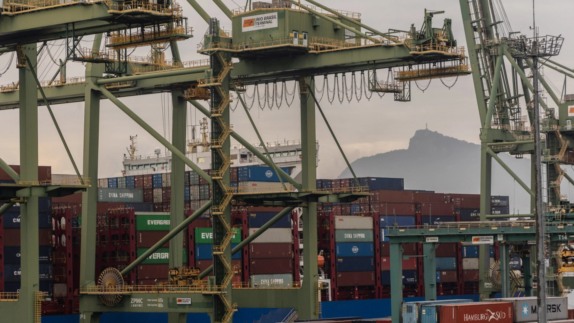 EUA reavaliam tarifas sobre produtos de Angola, passando de 32% para 15%