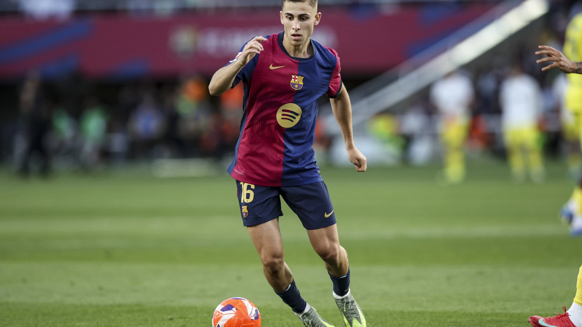 Manchester United deverá fazer proposta milionária por jovem estrela do Barcelona