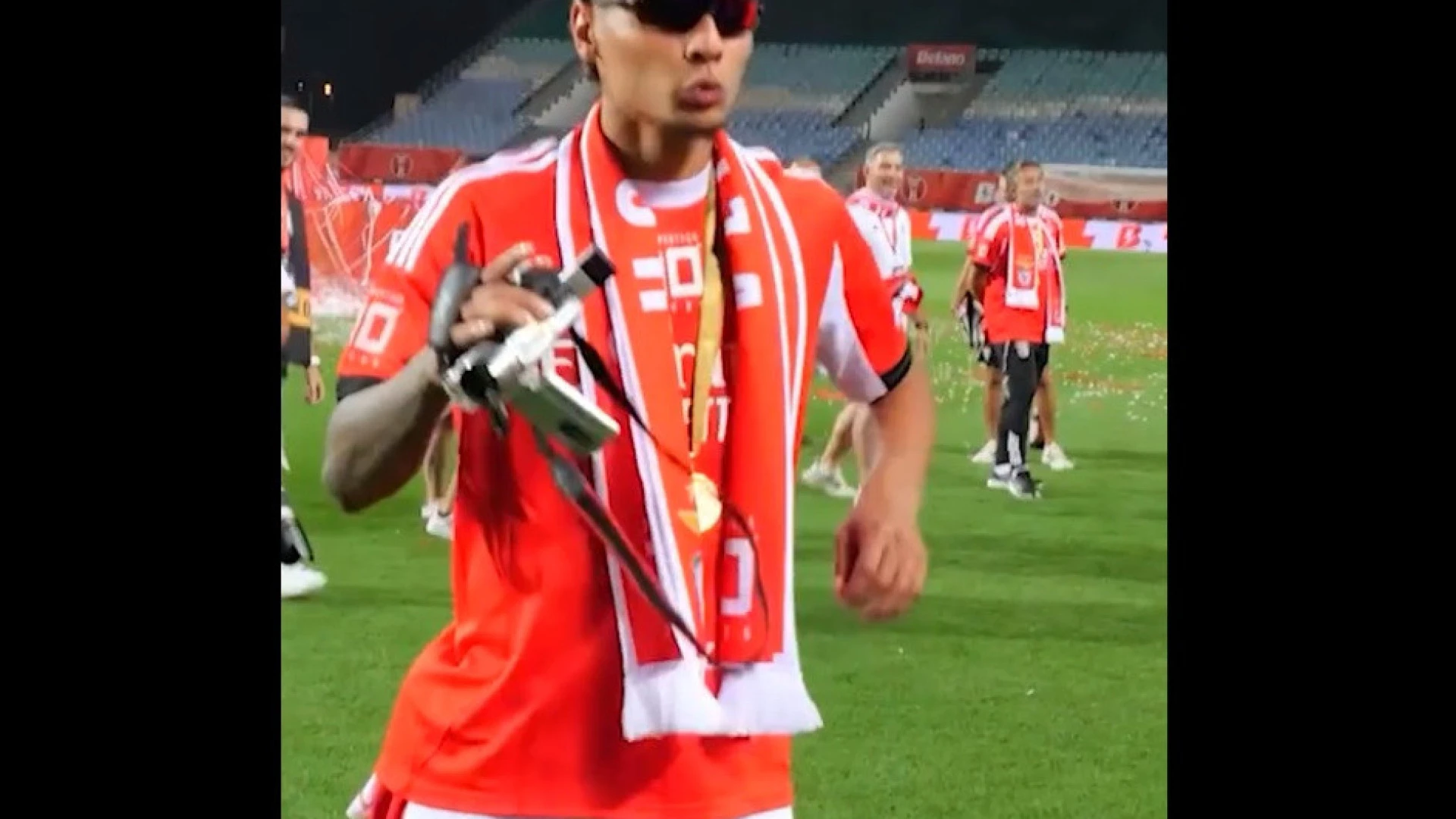 Richard Ríos brilha e encanta nas comemorações da Supertaça