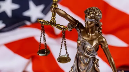 Justiça suspende deportação acelerada de imigrantes implementada pela administração Trump