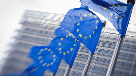 Novas Normas da UE para Modelos de IA de Acesso Geral Entram em Vigor